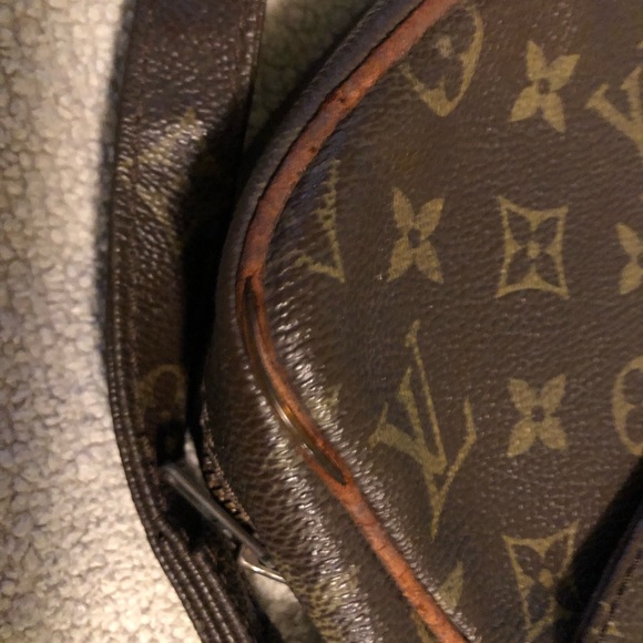Louis Vuitton Marceau Messenger Crossbody Bag - Picture 13 of 15